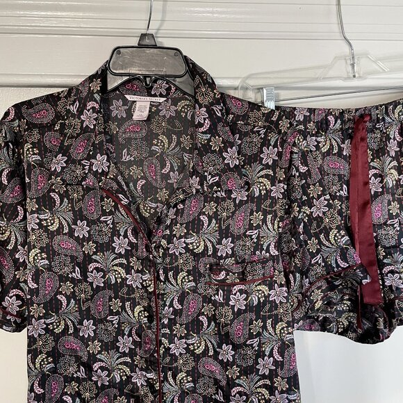 Victoria's Secret Satin Floral Paisley Short Sleeve Pajama Sleep SET Size L - Picture 1 of 16